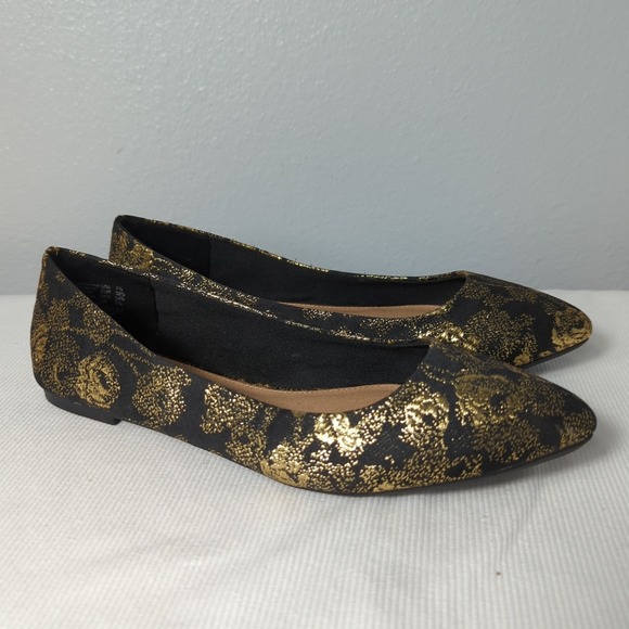 Christian Siriano Women's Gigi Black/Gold Floral Pointed Toe Flat Shoes Size 7.5 - Picture 1 of 9